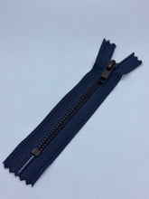 Load image into Gallery viewer, YKK® #5 Black-Oxide c/e Navy (560) DA Pull