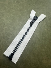 Load image into Gallery viewer, YKK® #5 Black-Oxide s/p White (501) DA Pull