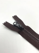 Load image into Gallery viewer, YKK® #5 Mold Sliders