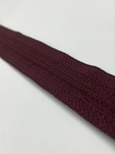 Load image into Gallery viewer, YKK® #2.5 CONCEAL® Invisible Zipper c/e #864