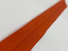 Load image into Gallery viewer, YKK® #2.5 CONCEAL® Invisible Zipper c/e #053