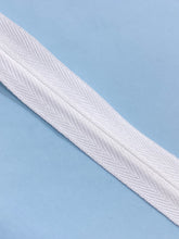 Load image into Gallery viewer, YKK® #3 CONCEAL® Invisible Chain