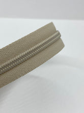 Load image into Gallery viewer, YKK® #3 Nylon Zipper c/e #572