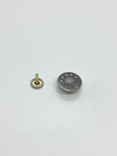 Load image into Gallery viewer, Dull Nickel Laura Tack Button (27 L)