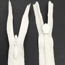 Load image into Gallery viewer, YKK® #2.5 CONCEAL® Invisible Zipper c/e #501 (White)