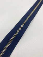 Load image into Gallery viewer, YKK® #4 Nickel c/e Navy (560) DA Slider