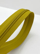 Load image into Gallery viewer, YKK® #3 Nylon Chain