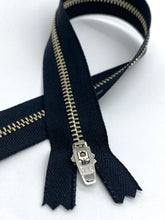 Load image into Gallery viewer, YKK® #4 Nickel c/e Black (580) Semi-Auto