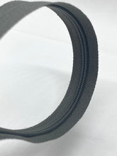 Load image into Gallery viewer, YKK® #2.5 CONCEAL® Invisible Zipper c/e #392