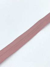 Load image into Gallery viewer, YKK® #3 CONCEAL® Invisible Chain