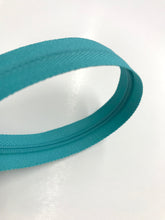 Load image into Gallery viewer, YKK® #3 Nylon Zipper c/e #548