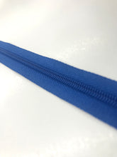 Load image into Gallery viewer, YKK® #3 Nylon Zipper c/e #918