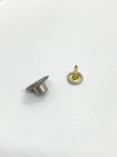 Load image into Gallery viewer, Anti-Brass Laura Tack Button (22 L)
